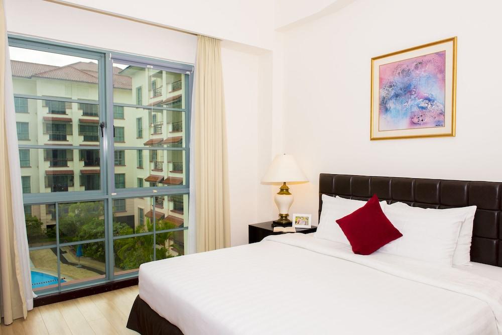 Diamond Westlake Suites Hanoi Exterior photo